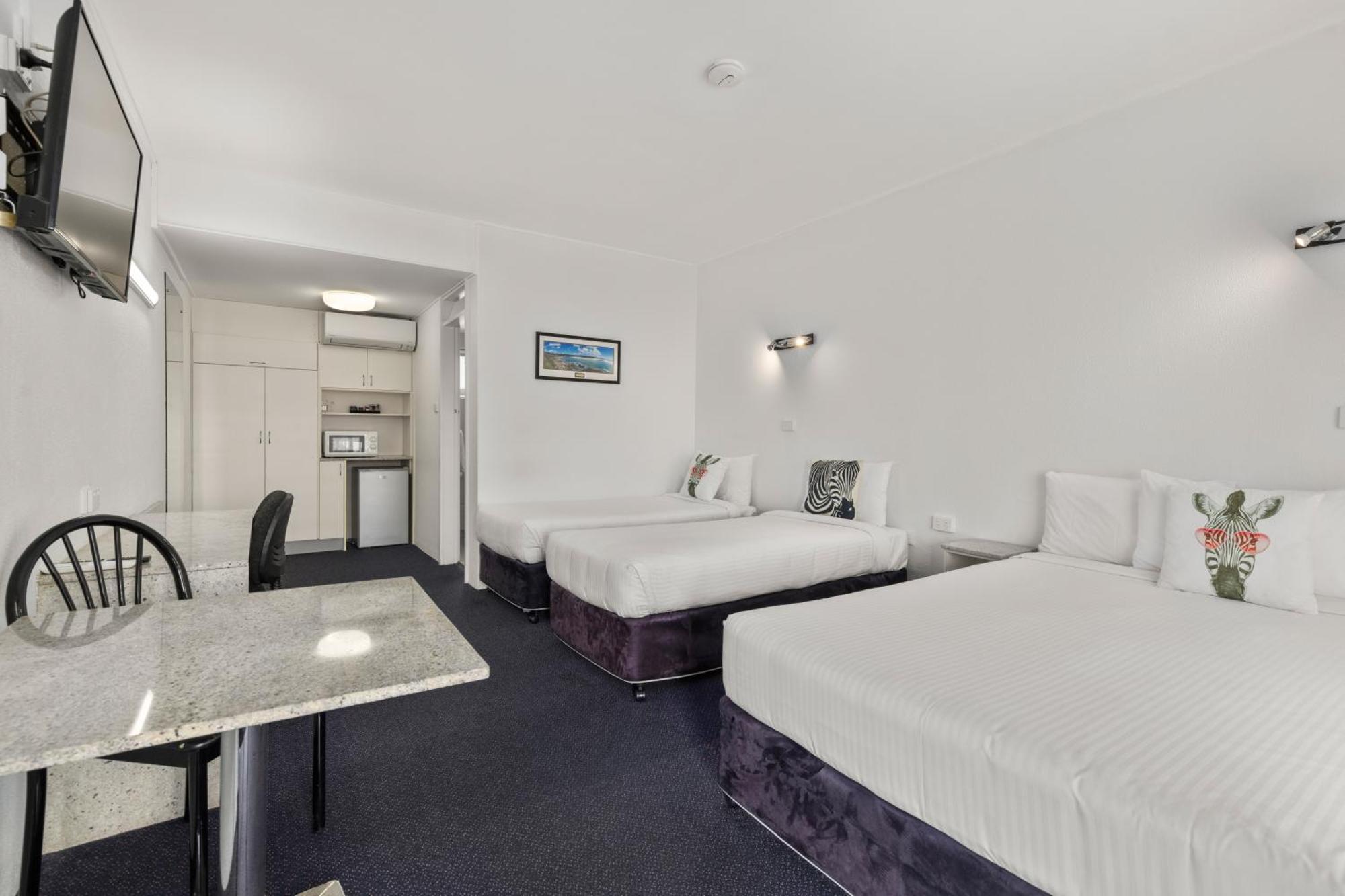 Zebra Motel Κοφς Χάρμπουρ Εξωτερικό φωτογραφία