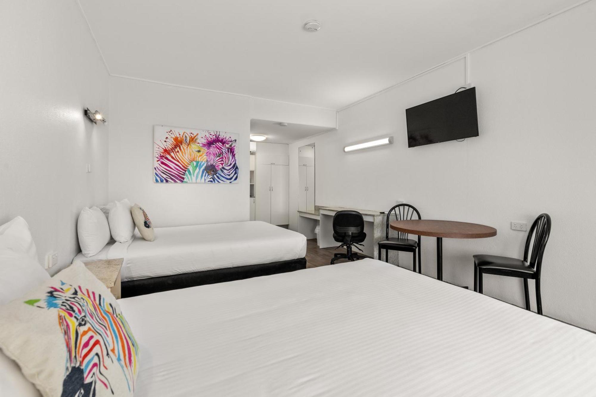 Zebra Motel Κοφς Χάρμπουρ Εξωτερικό φωτογραφία