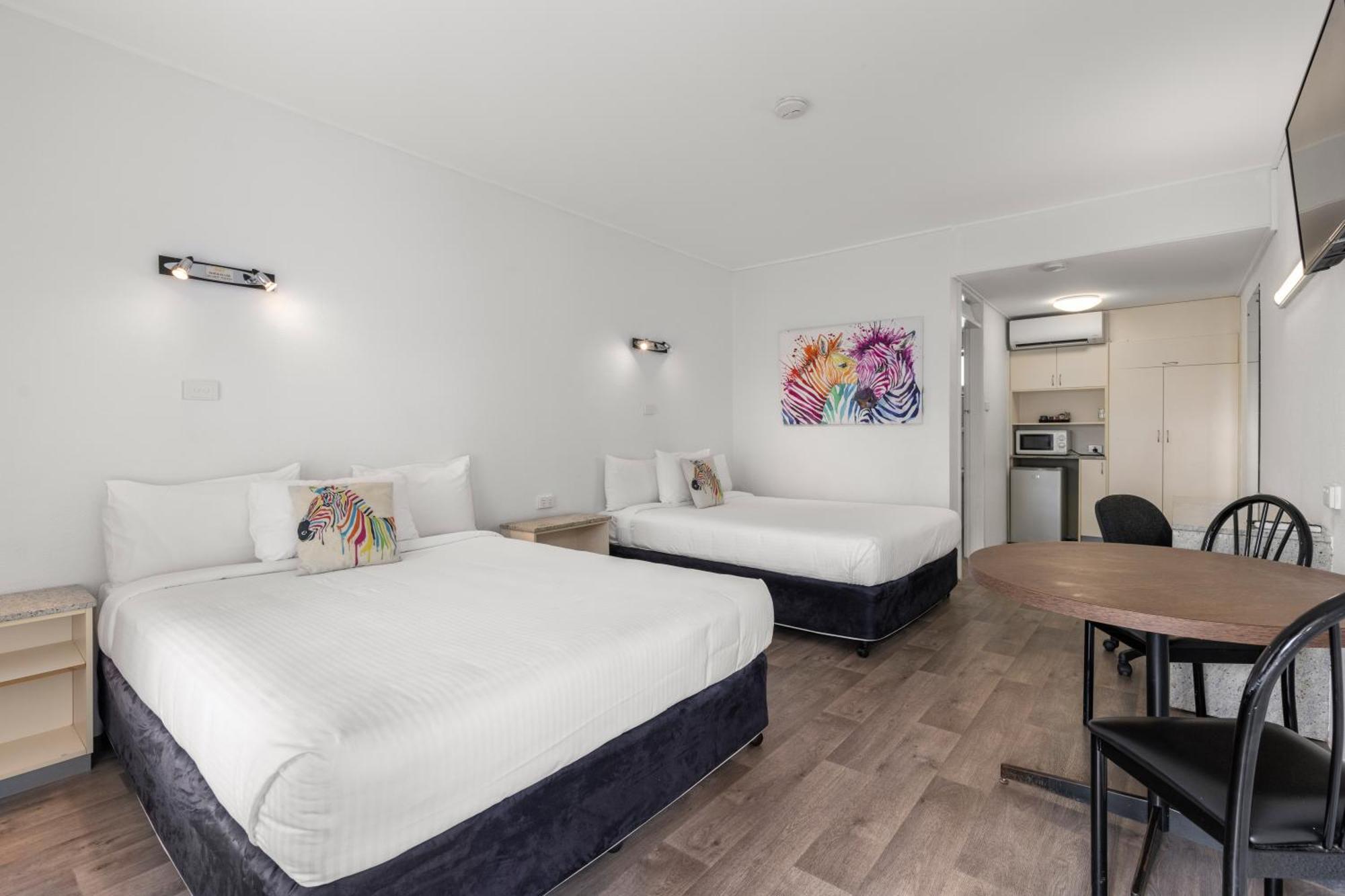 Zebra Motel Κοφς Χάρμπουρ Εξωτερικό φωτογραφία